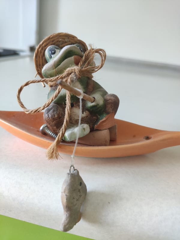 Household objects and decorative items documented in Navapolatsk home