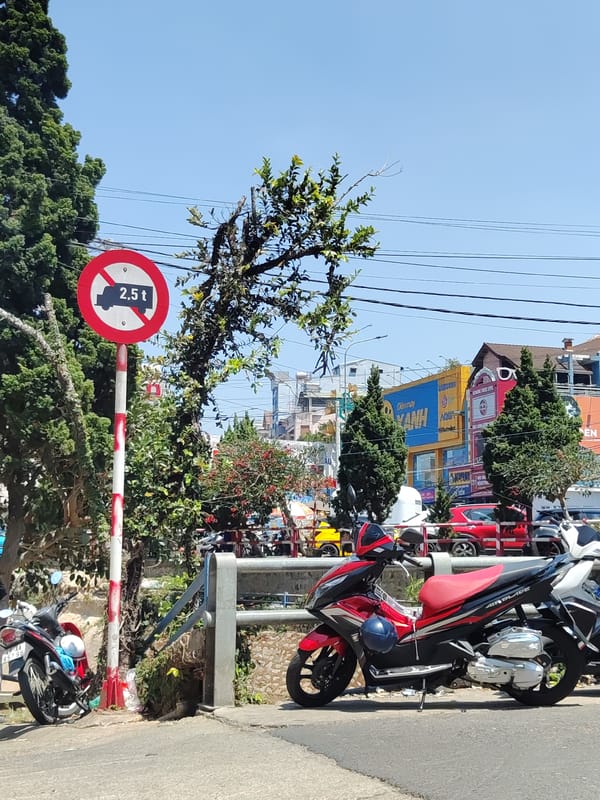 Tourist captures everyday scenes around Da Lat, Vietnam