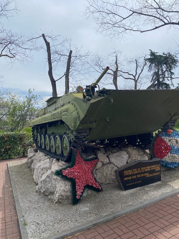 Soviet armored vehicle memorial observed in Sevastopol
