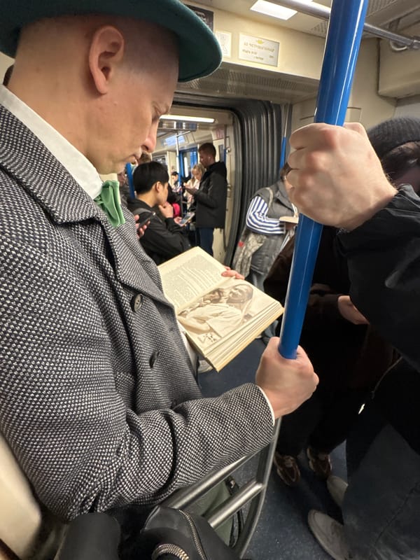 Monday morning commute captured on Moscow Metro train