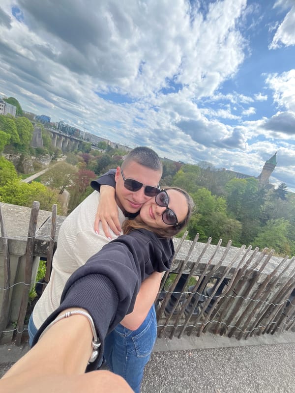 Couple documents romantic afternoon sightseeing tour in Luxembourg City