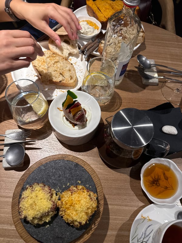 Upscale dining documented in Krasnoyarsk restaurant Friday afternoon