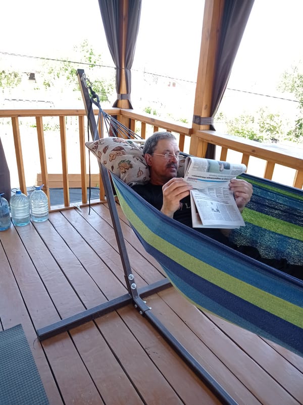 Morning leisure captured at rural Russian home in Degtyarsk