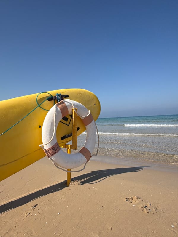 Clear morning captured along Bat Yam coastline