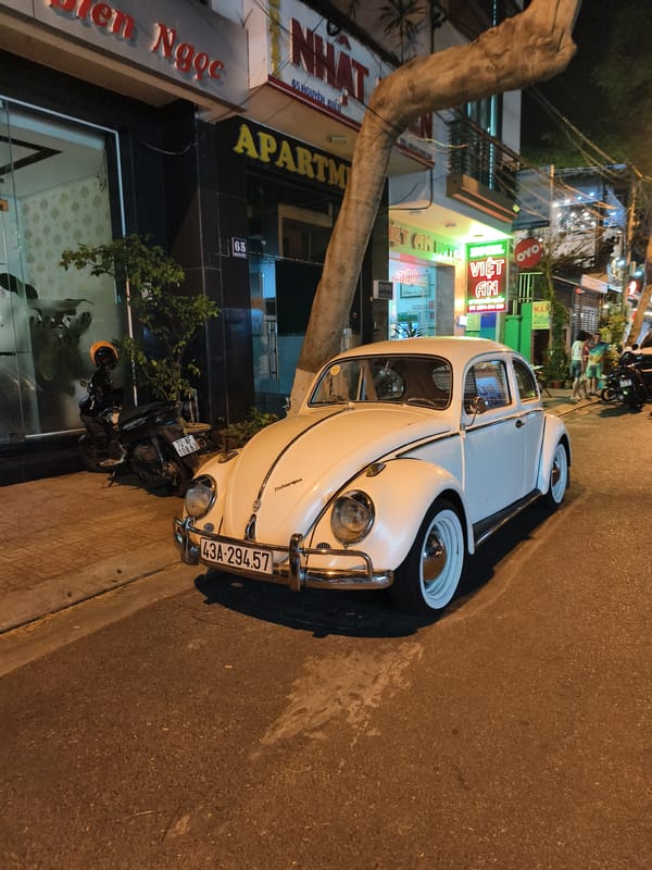 White Volkswagen Beetle spotted parked in Bac Nha Trang Ward