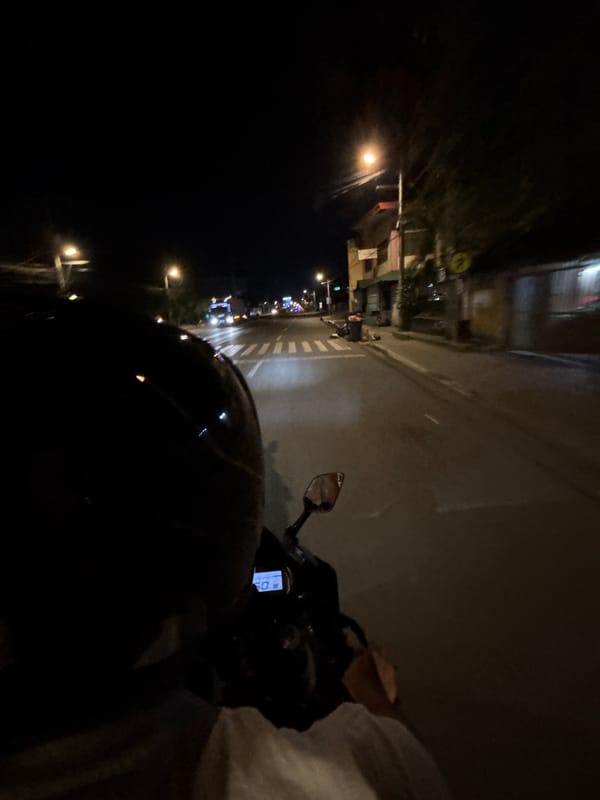 Late night 7-Eleven convenience store visit documented in Davao City