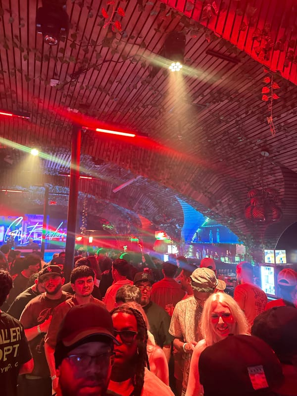 Crowded nightclub scene captured in Tampa early morning hours
