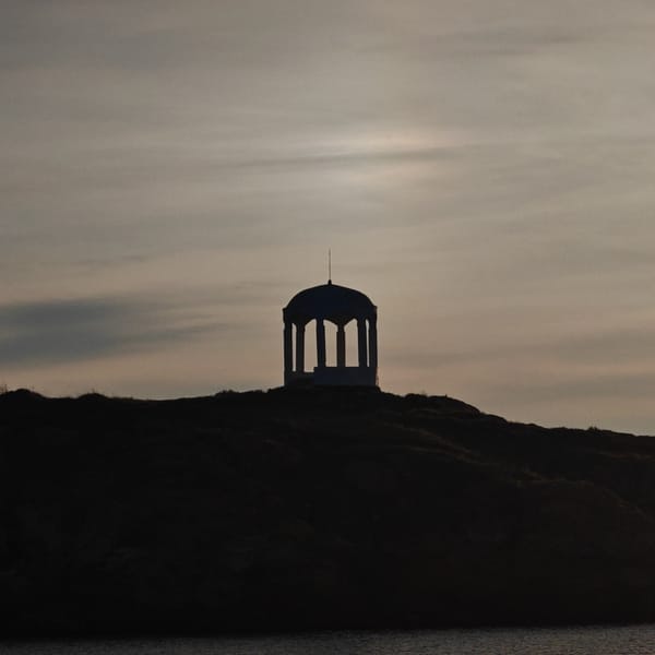 Sunset scenes documented across Ukrainian coastal settlements