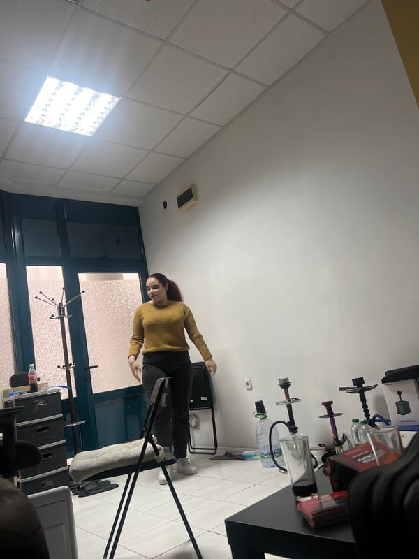 Woman observed in Sofia office space Friday afternoon