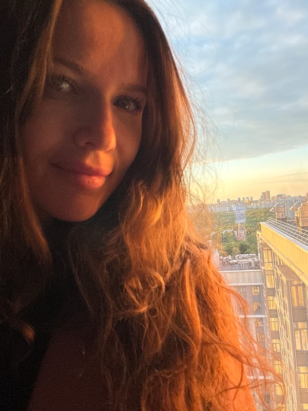 Sunset selfies and skyline views from Dolgoprudny rooftop