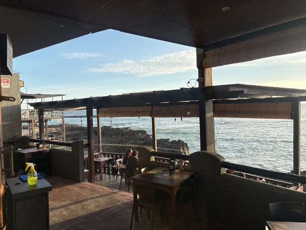 Evening dining experience documented at coastal restaurant in Arica