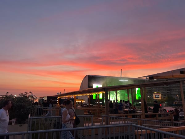 Evening crowd gathers for Estrella Damm event in Porto
