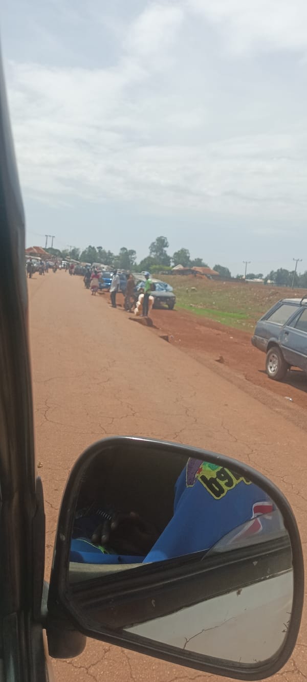 Roadside market activity observed in Durumi, Nigeria