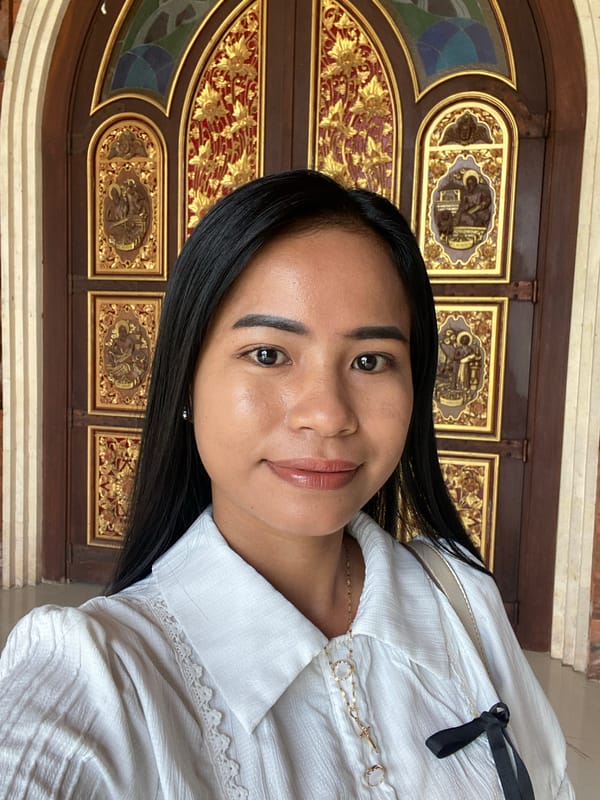 Woman documents late-night visit to Catholic church in North Kuta