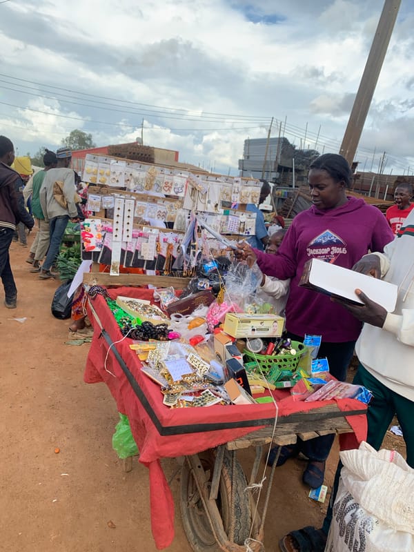 Busy street market day in Gura Top, Nigeria