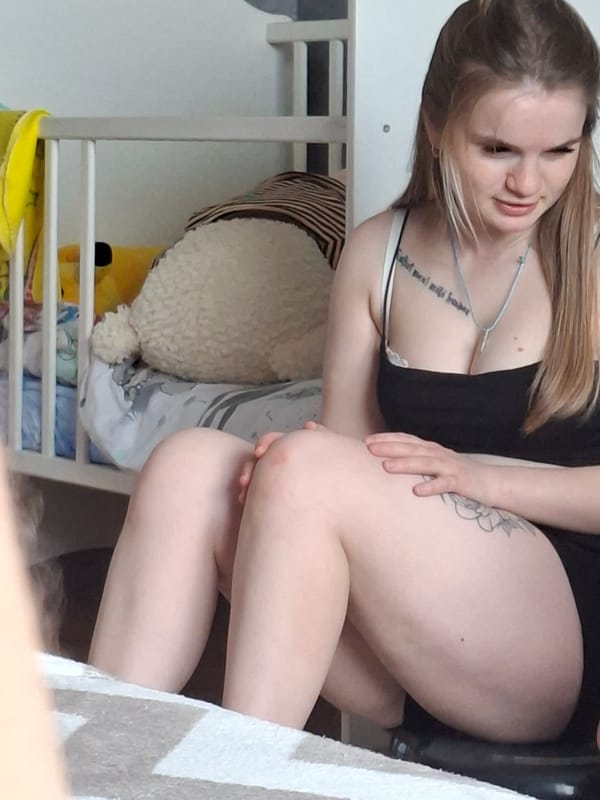 Domestic moments captured in Brest home with family members