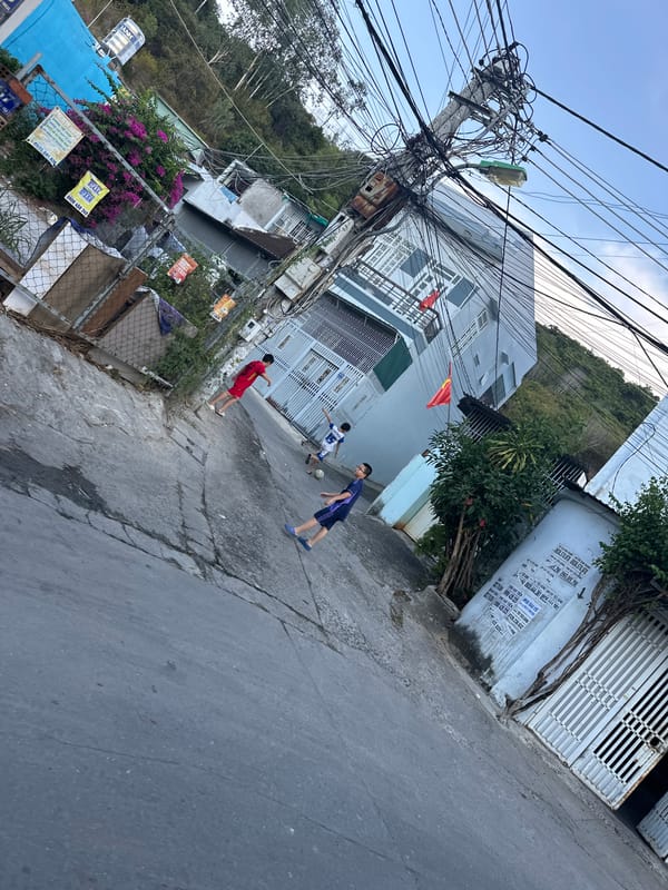 Morning street life documented in Bac Nha Trang Ward