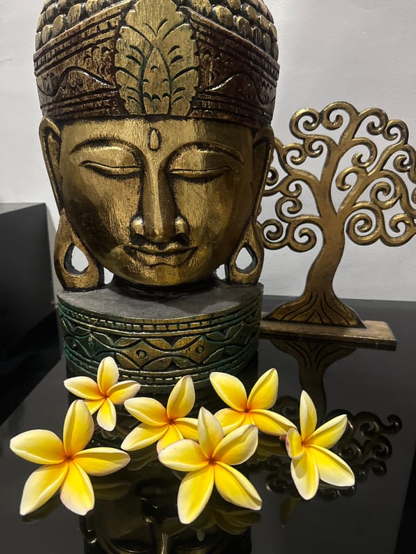 Nighttime wander through Denpasar's ceremonial streets and temple spaces