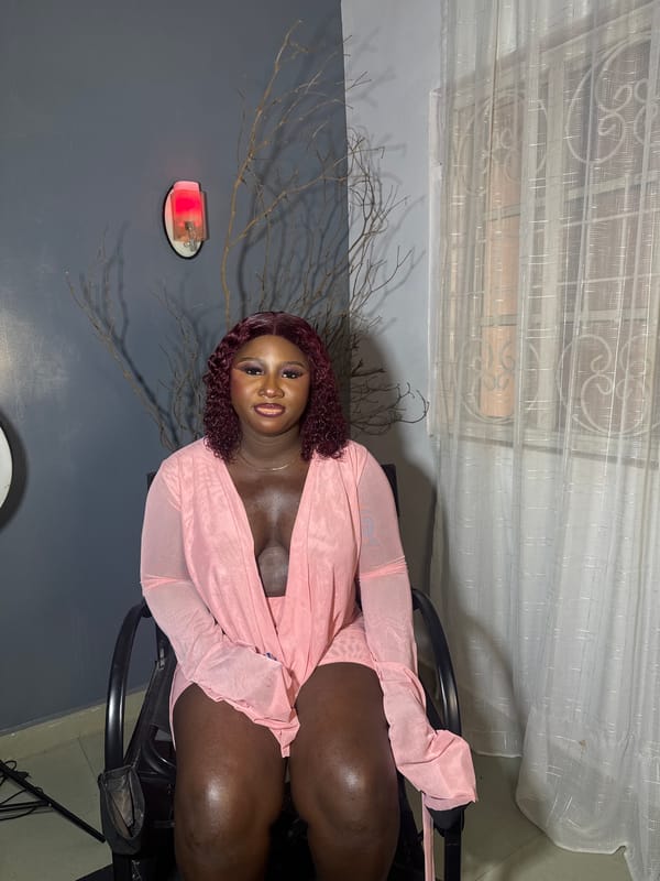 Styled portrait session in a home studio, Gura Top, Nigeria