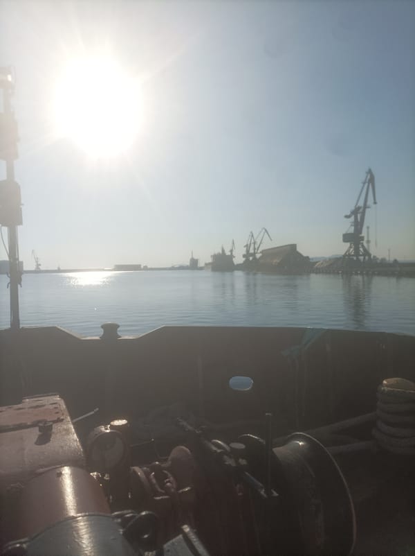 Contemplative relationship messages observed in Burgas, Bulgaria