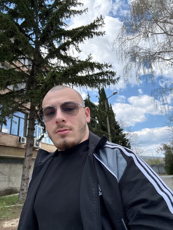 Man takes selfies in Stara Zagora park area