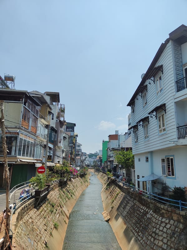 Morning scenes captured in Da Lat urban canal area