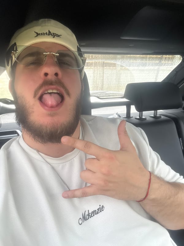 Man photographed in vehicle during brief stop in Teteven