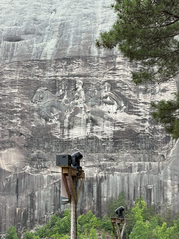 Multiple witnesses document Stone Mountain views, Confederate carving visible