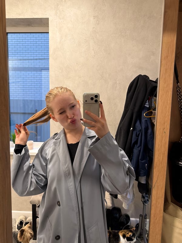 Woman documents daily life with selfies in Rossiyskiy, Russia