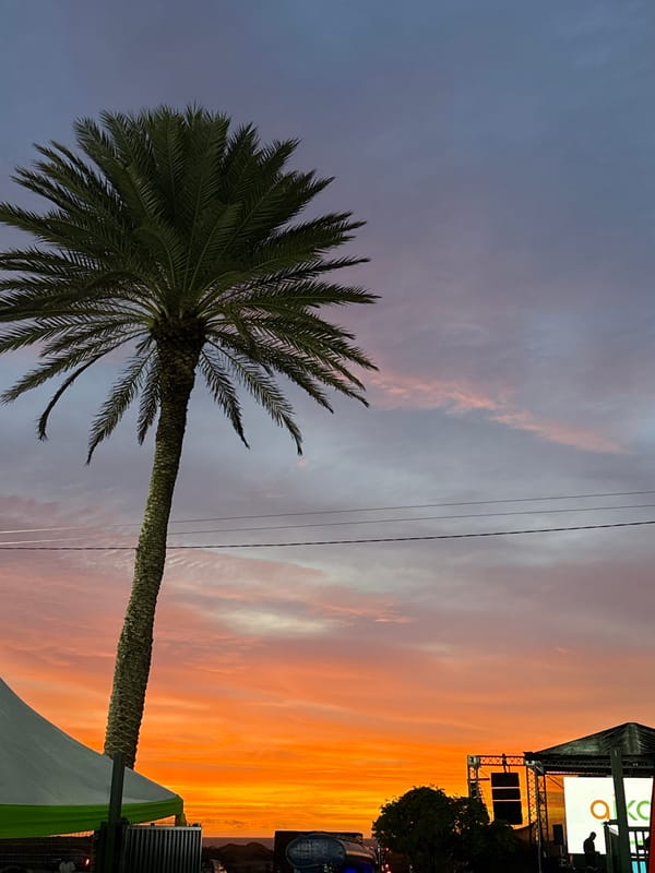 Outdoor musical event draws crowds at sunset in Porlamar