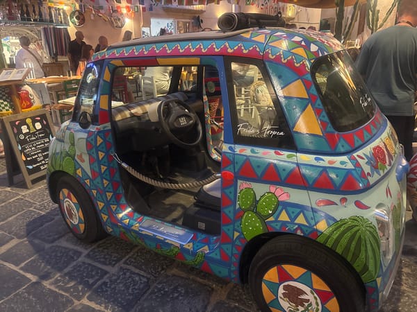 Tropea street market and evening passeggiata in full swing