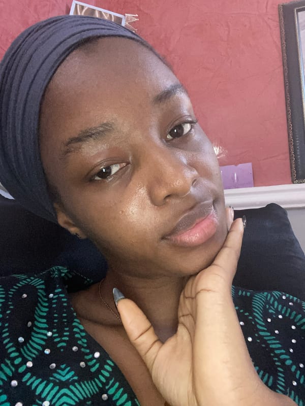 Close-up portraits and a pedicure session in Jos, Nigeria