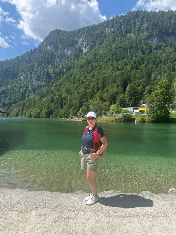 Morning at Königssee: crystal water and rolled ice cream