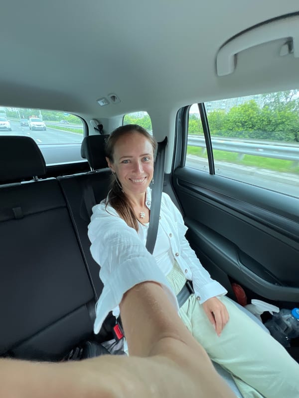 Back-seat selfie on the road into Yekaterinburg