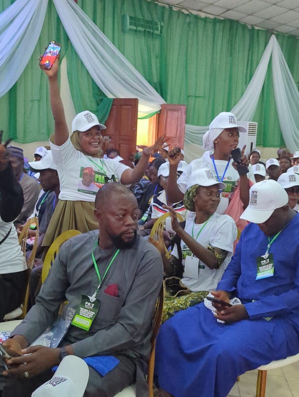 Indoor political gathering documented by witnesses over 80 minutes