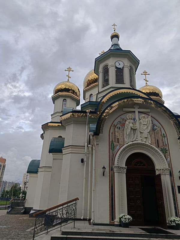 Churches, parks, and residential streets on Vasilyevsky Island