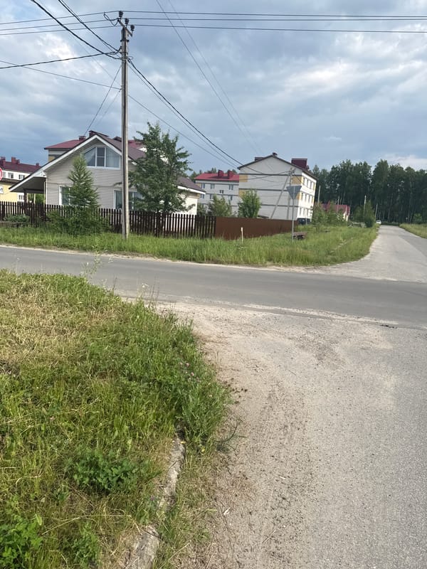 Street-level look at everyday Krasnye Baki, rural Russia