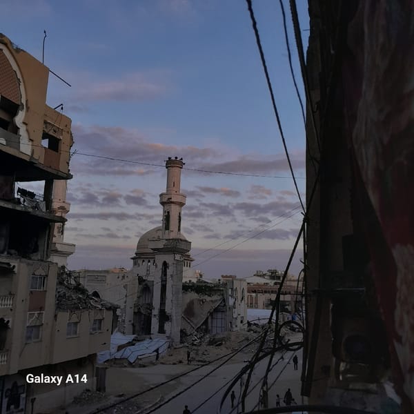 Extensive destruction and displacement documented in Khan Yunis