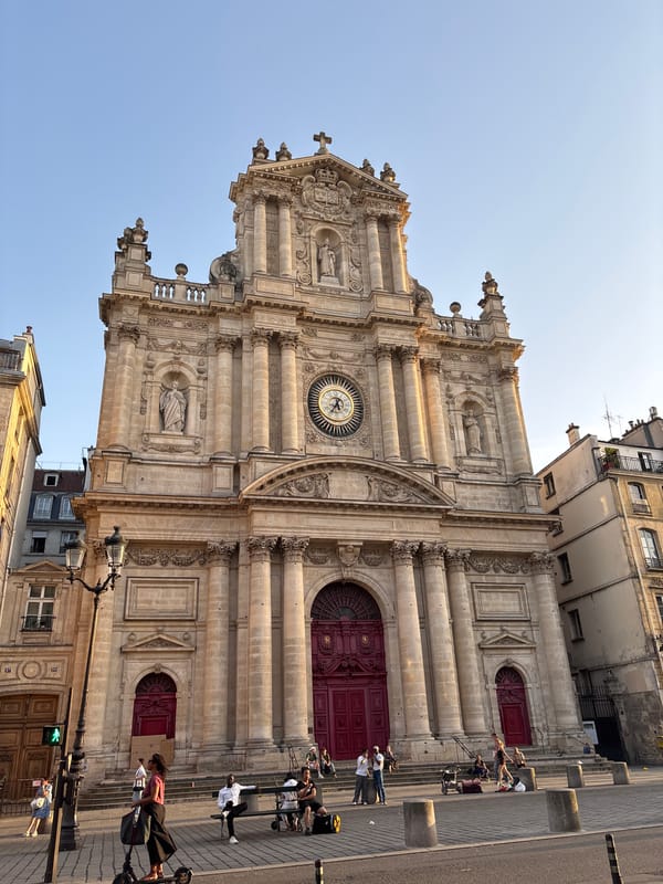 Evening walk through Paris Marais district documented