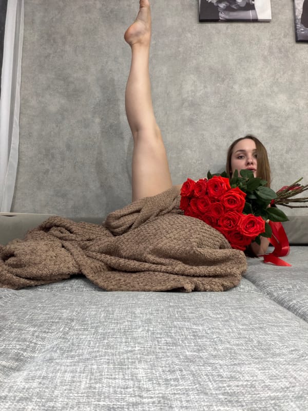 Morning domestic scenes with roses captured in Chaikovsky home