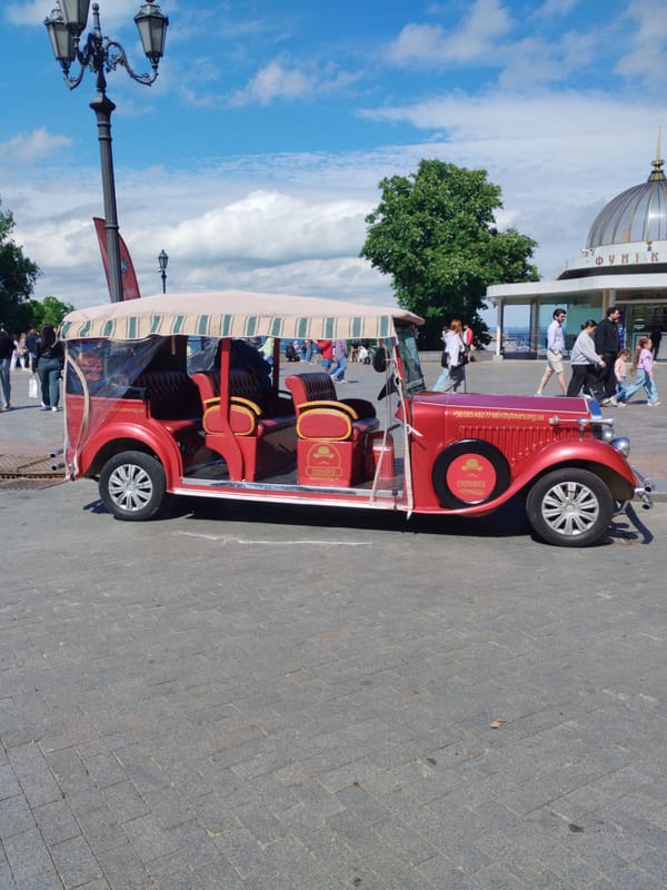 Tourist vehicles and motorcycles spotted in central Odesa plaza