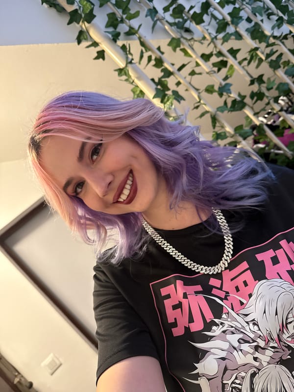 Woman takes anime-themed selfies in Zagreb