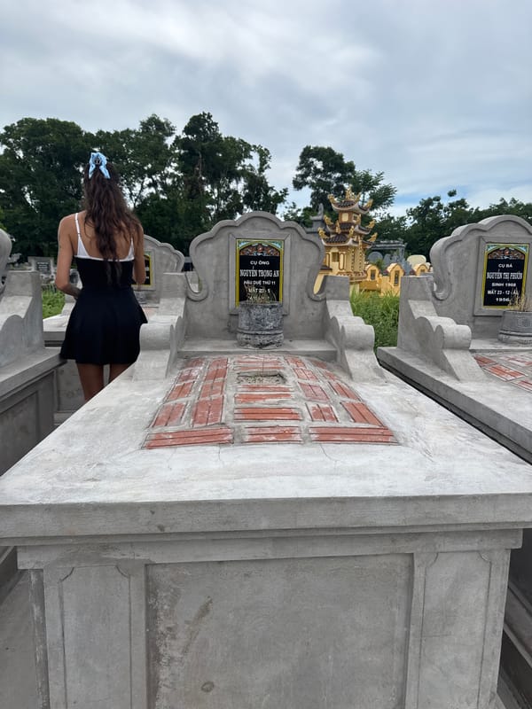 Cemetery and temple visit in Hoa Lư Ward, Vietnam