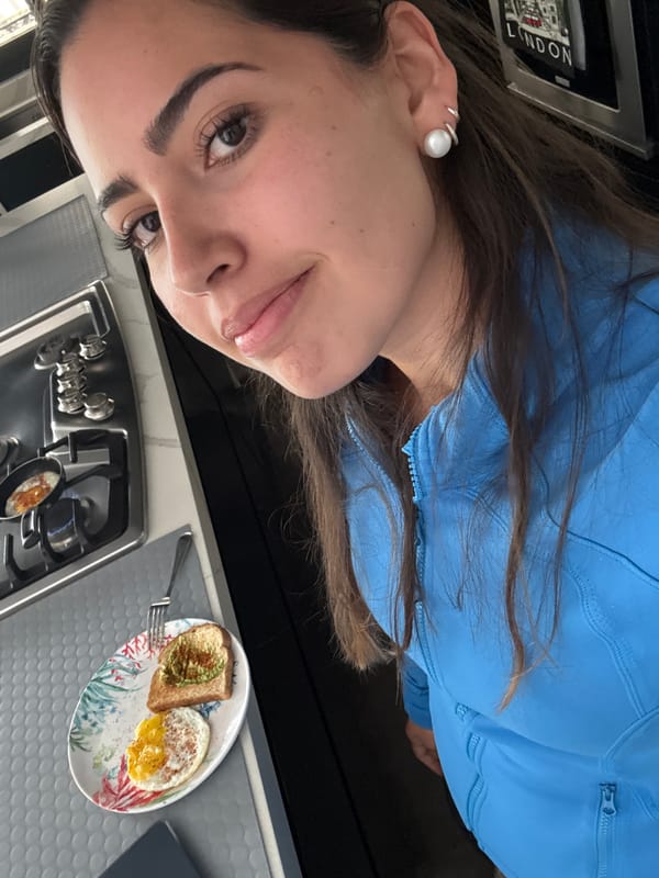 Home cooking session features avocado toast and fried eggs