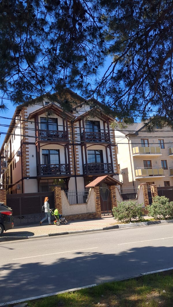 Morning street scenes documented in Gelendzhik, Russia