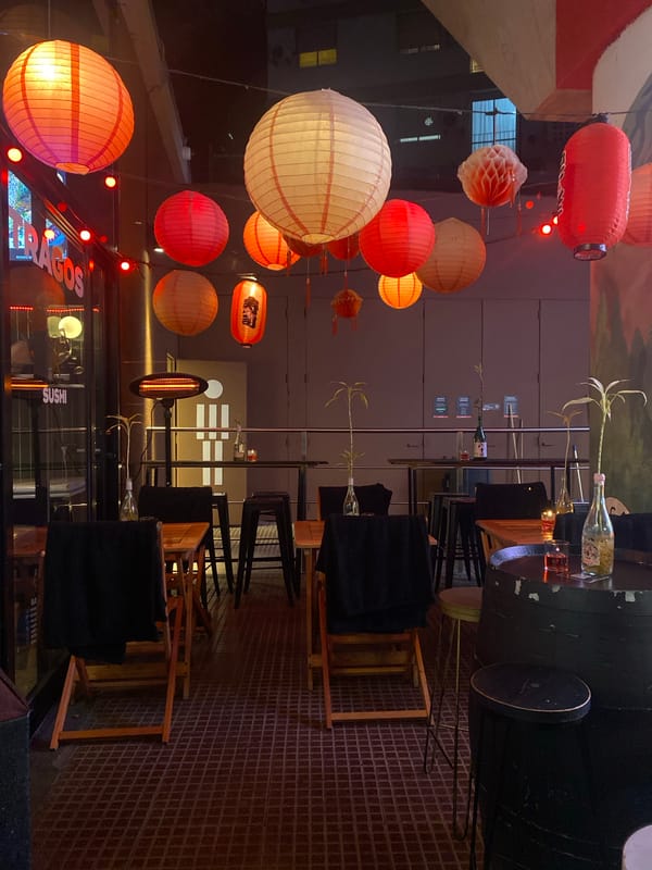 Late-night ramen dining captured at Buenos Aires restaurant