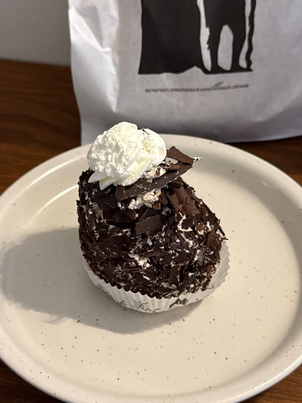 Montreal bakery desserts documented by independent witnesses Sunday afternoon