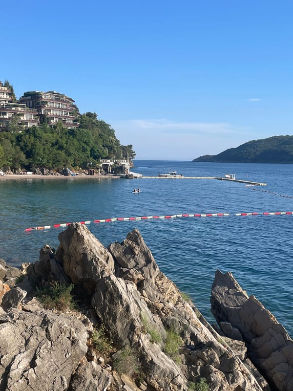 Crowded yacht spotted beyond safety buoys in Budva waters