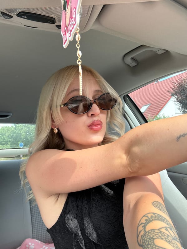 Sunny day out: car selfies and balcony views from a residential spot