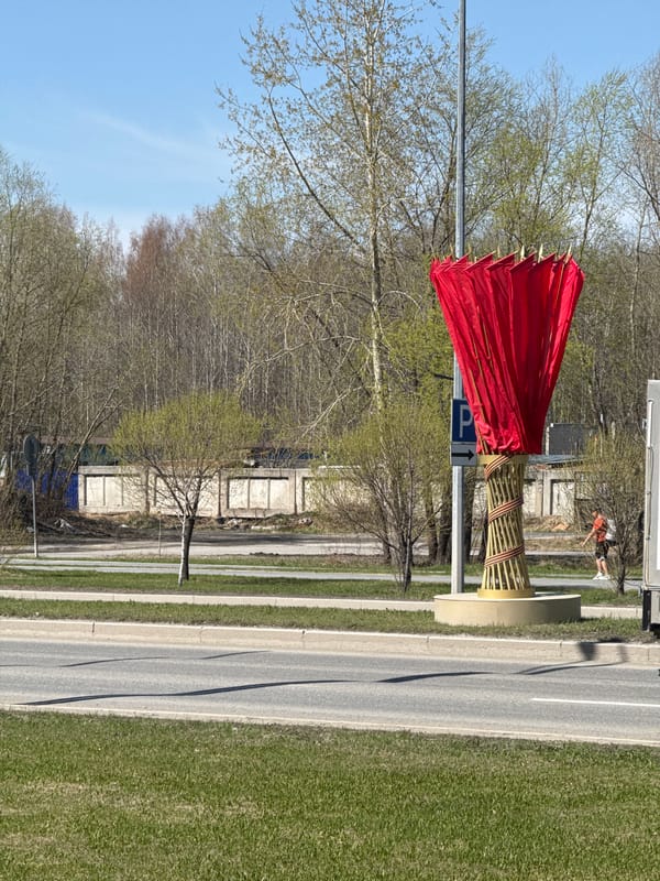 Morning walk documented through historic Tobolsk streets and parks